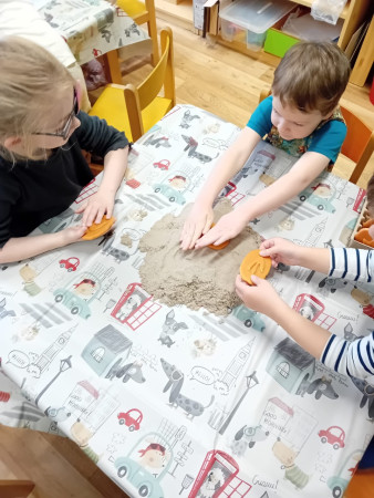 Dozvídáme se zajímavosti o dinosaurech